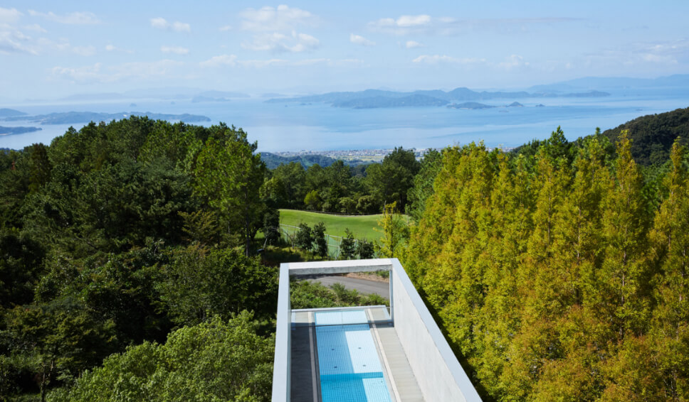 厳選されたホテル、レストラン。瀬戸内を堪能できる優雅な空間で、心に刻む時間を。